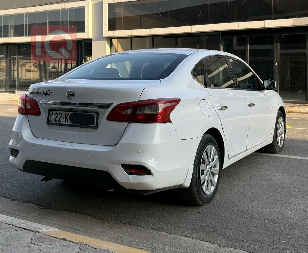 نيسان سنترا